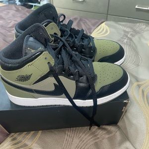 Jordan retro 1’s